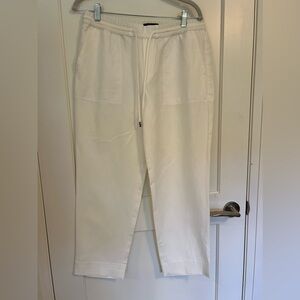 Banana Republic size small white capri pants